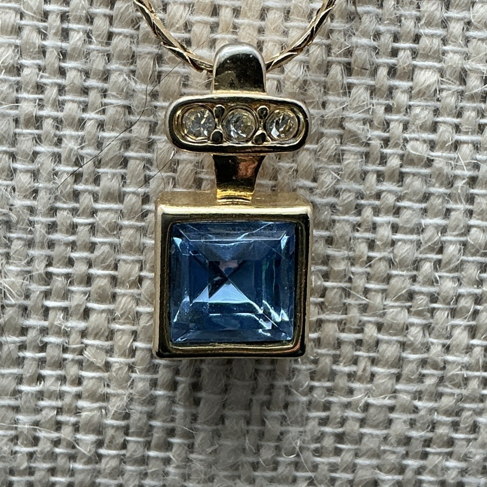 Vintage Premier Designs Blue Faceted Glass Stone and Clear Rhinestone‎ Necklace